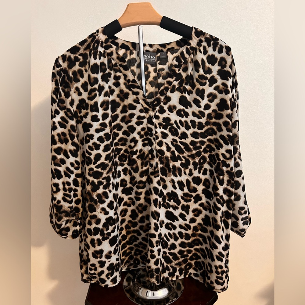 Soho by NY & Company Leopard print polyester blouse